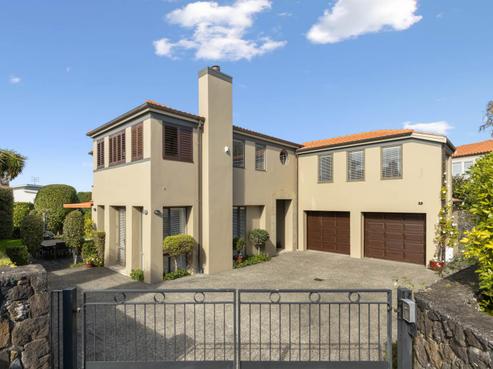 18A Tuhimata Street, Saint Heliers