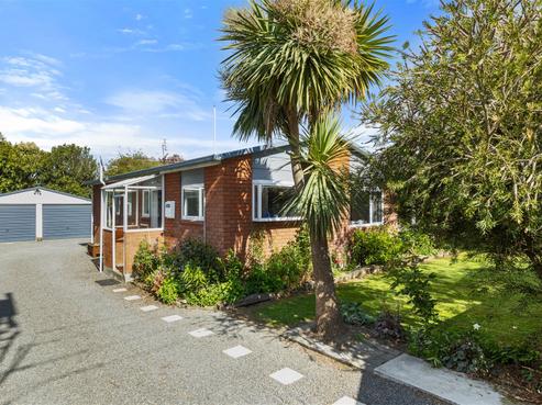 14 Bridge Street, Southbridge
