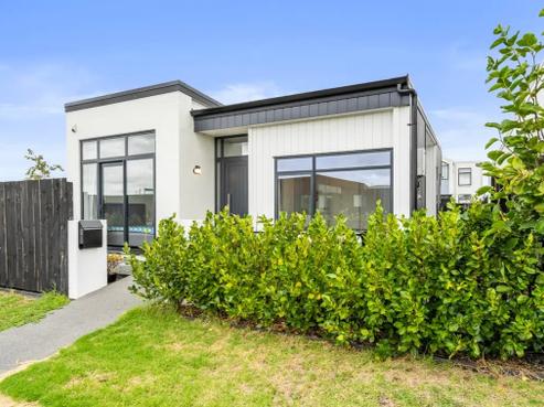 12 Liberation Road, Papakura