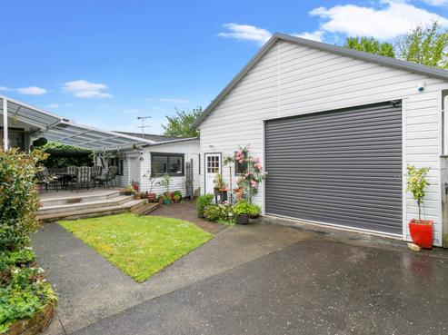 657 Mount Albert Road, Royal Oak
