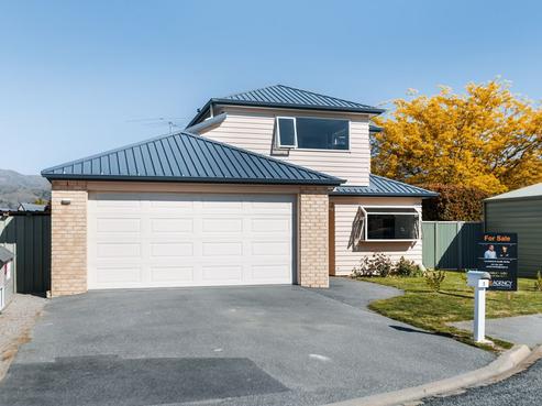 1 Down Street, Cromwell