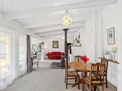 233 Lloyd Valley Road, Thorpe