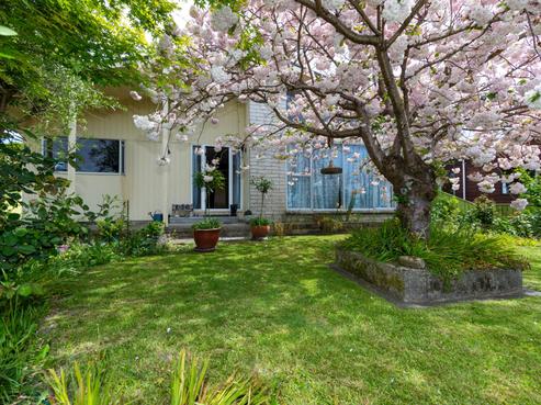 14 Sutton Avenue, Clive