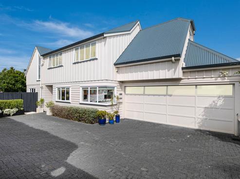 2/42 East Coast Road, Milford