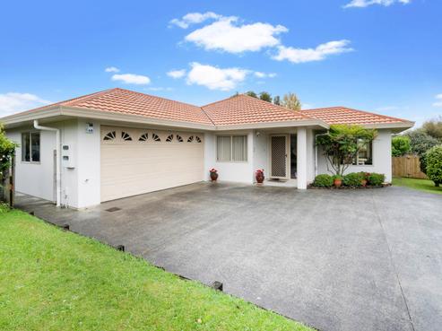 8 Welcome Place, Henderson
