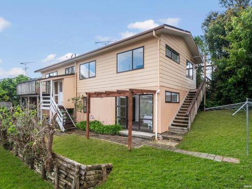 36 Oaktree Avenue, Browns Bay