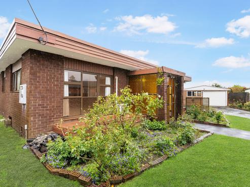 1/16 Melanie Place, Orewa
