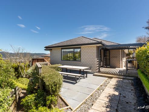 43 Percy Kinsman Crescent, Riverstone Terraces