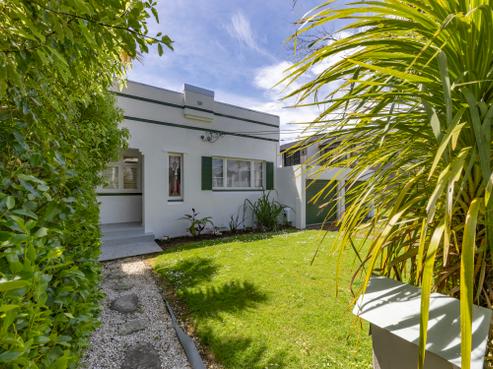 2/51 Empire Road, Epsom