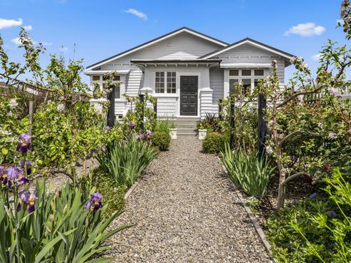 44 Robertson Street, Glenholme