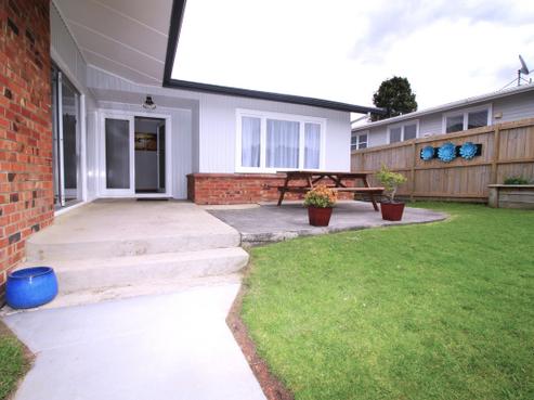 15 Cutler Street, New Lynn