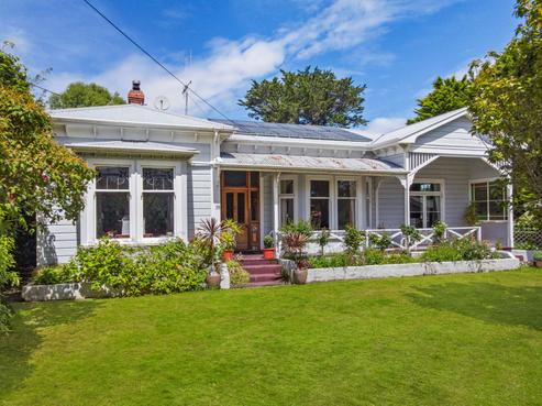 35 Ihupuku Street, Waitotara