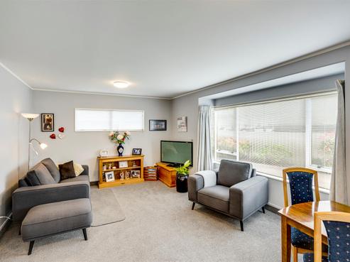 2/2 Anzac Avenue, Onekawa