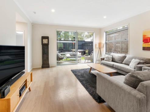 12 Lester Street, Hobsonville