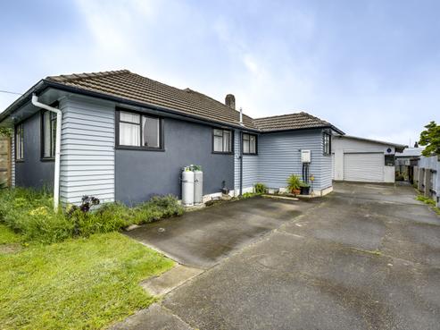 320 Montgomery Place, Raureka