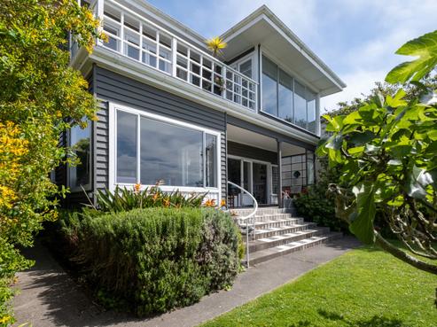 114 Thompson Road, Napier Hill