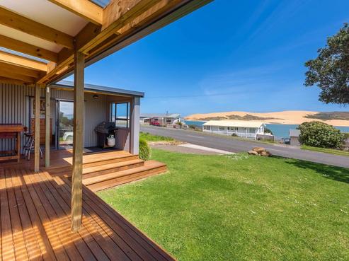 24 Fairlie Crescent, Opononi
