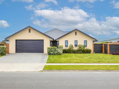25 Huntingdon Drive, Fernside