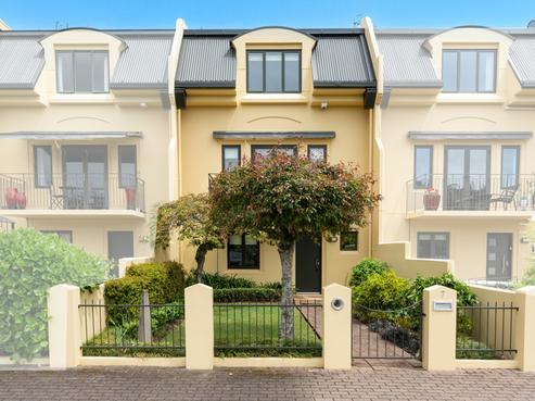7/102 Grantham Street, Hamilton Central