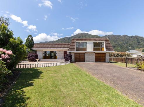 28 Farmer Street, Te Aroha
