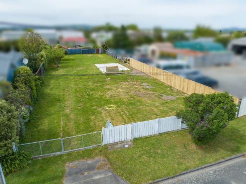 22 Broadway Street, Martinborough