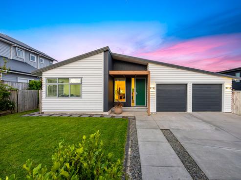 3 Greenlink Rise, Long Bay
