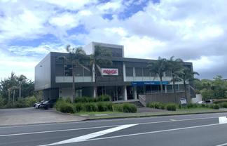 328 sqm plus plenty carparks