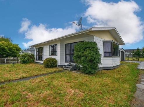 9 Lincoln Road, Carterton