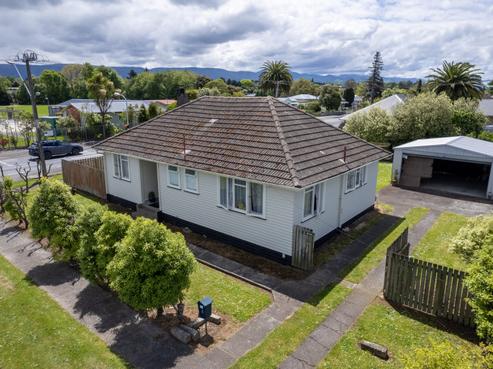 1 Robertshawe Crescent, Dannevirke