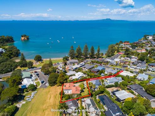 13A Ellangowan Road, Waiake