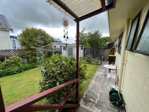 2A Costley Street, Carterton