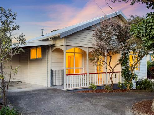 211 Onewa Road, Birkenhead