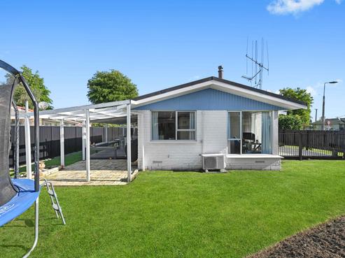2 Montana Place, Dinsdale