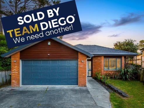 65 Helleur Road, Massey