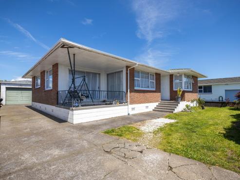 9C Severn Place, Spotswood