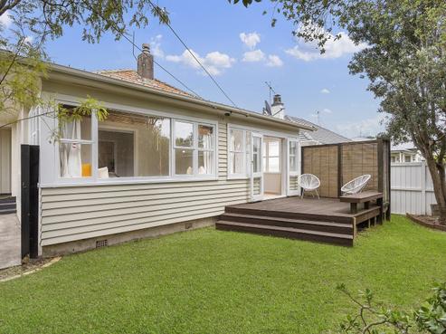 4 Grove Road, Sandringham