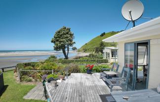 7 Oraka Road, Mahia