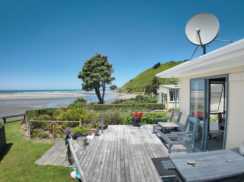 7 Oraka Road, Mahia