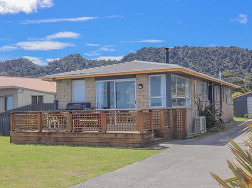 98 Domett Esplanade, Cobden