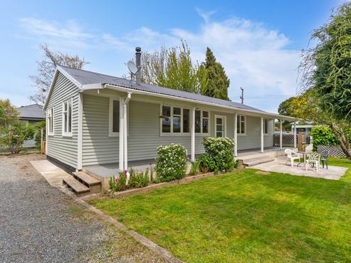 32 Oxford Street, Masterton