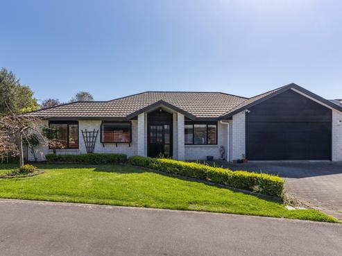 47 Lorna Irene Drive, Raumati South