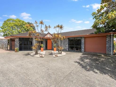 69 Sylvan Crescent, Te Atatu South