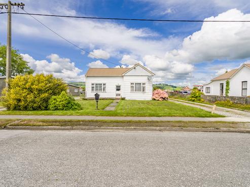 50 Main Street, Mataura
