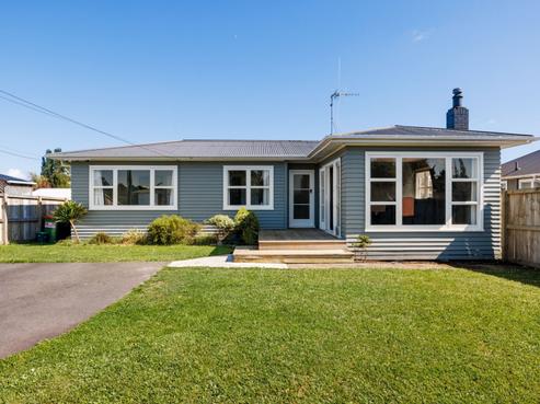 19 Bruce Avenue, Glenview