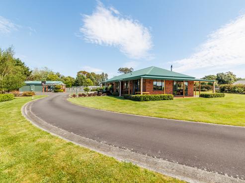 4 Harper Mews, Feilding