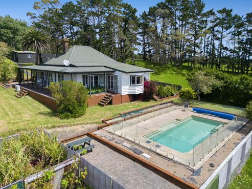 245 Anderson Road, Helensville