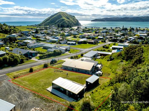 15 Mahia Heights Drive, Mahia