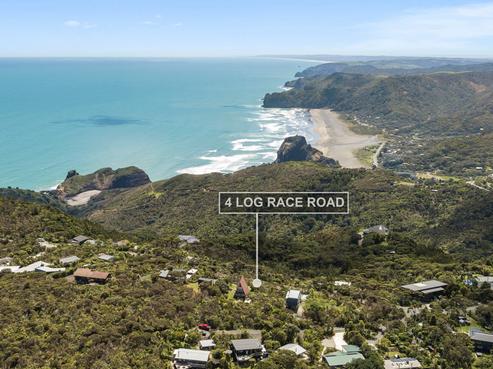 4 Log Race Road, Piha