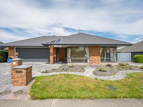 37 Aldinga Avenue, Stoke