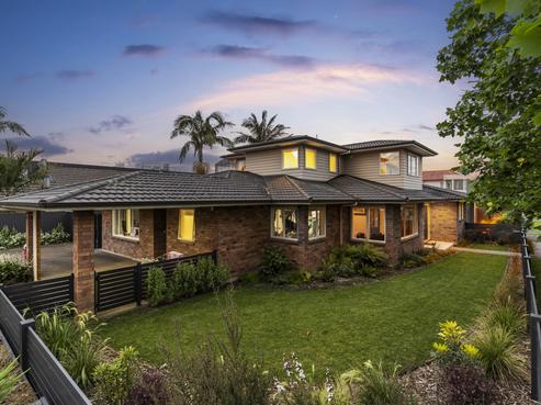 2 Vinograd Drive, Te Atatu Peninsula